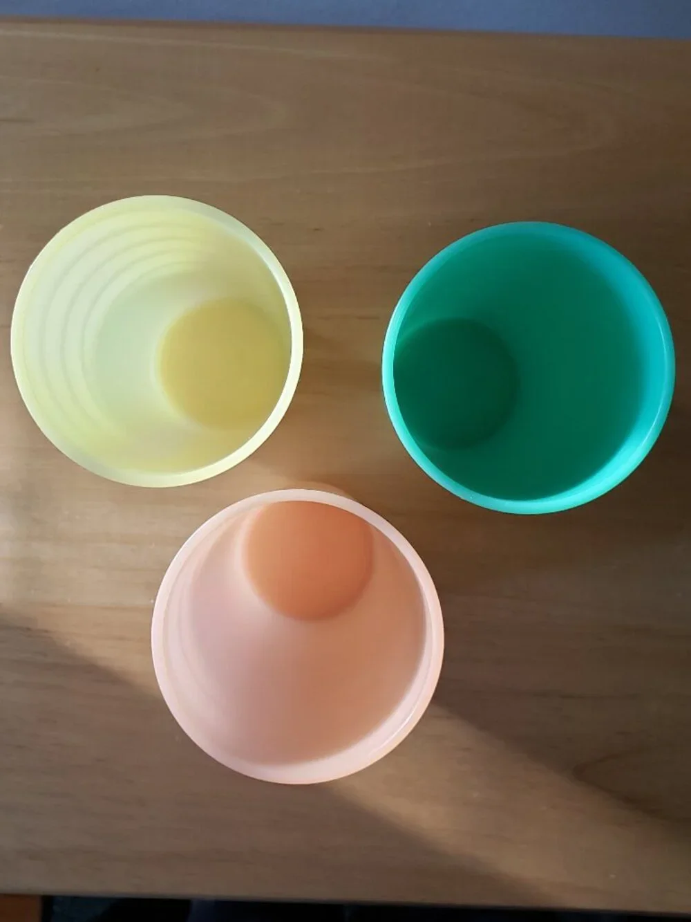 NWOT Tupperware pastel tumblers set of 3 - Picture 2 of 5